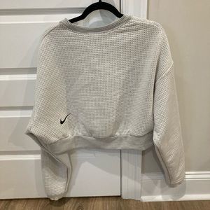 Nike Women’s Crop Top Sweater